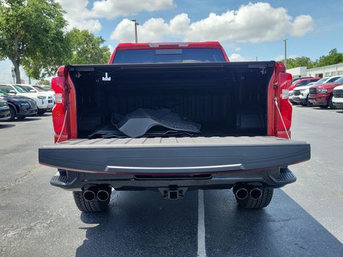 Used 2025 Chevrolet Silverado 1500 LT Trail Boss AWD/4WD image 10