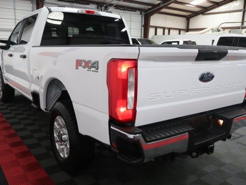 Used 2024 Ford F250 XLT w/ FX4 Off-Road Package AWD/4WD image 32