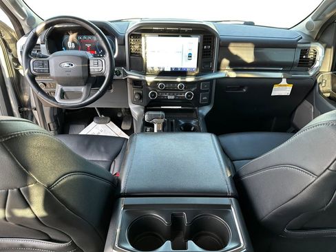 Used 2022 Ford F150 Lariat image 13