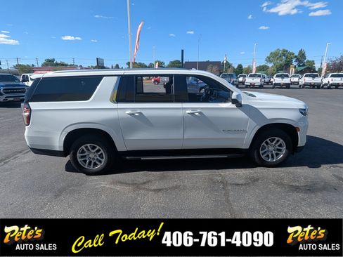Used 2022 Chevrolet Suburban LS image 6