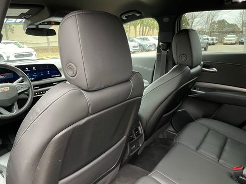 Used 2024 Cadillac XT4 Premium Luxury FWD image 27