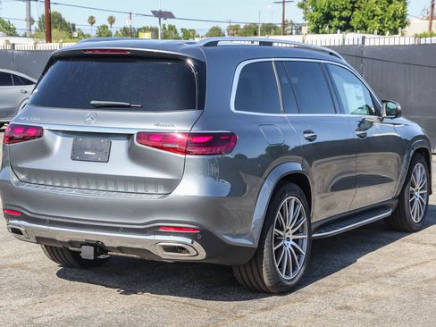 New 2026 Mercedes-Benz GLS 580 4MATIC image 4