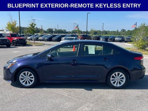 Used 2023 Toyota Corolla LE FWD image 7
