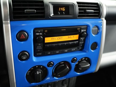 Used 2008 Toyota FJ Cruiser image 33