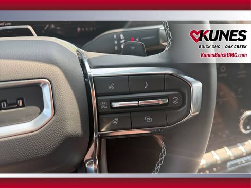 New 2026 GMC Acadia Denali Ultimate w/ LPO, Floor Liner Package AWD/4WD image 18