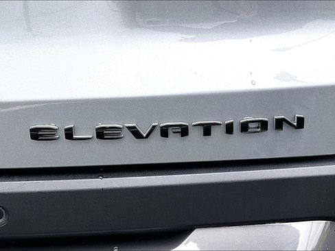 Used 2025 GMC Terrain Elevation AWD/4WD image 9