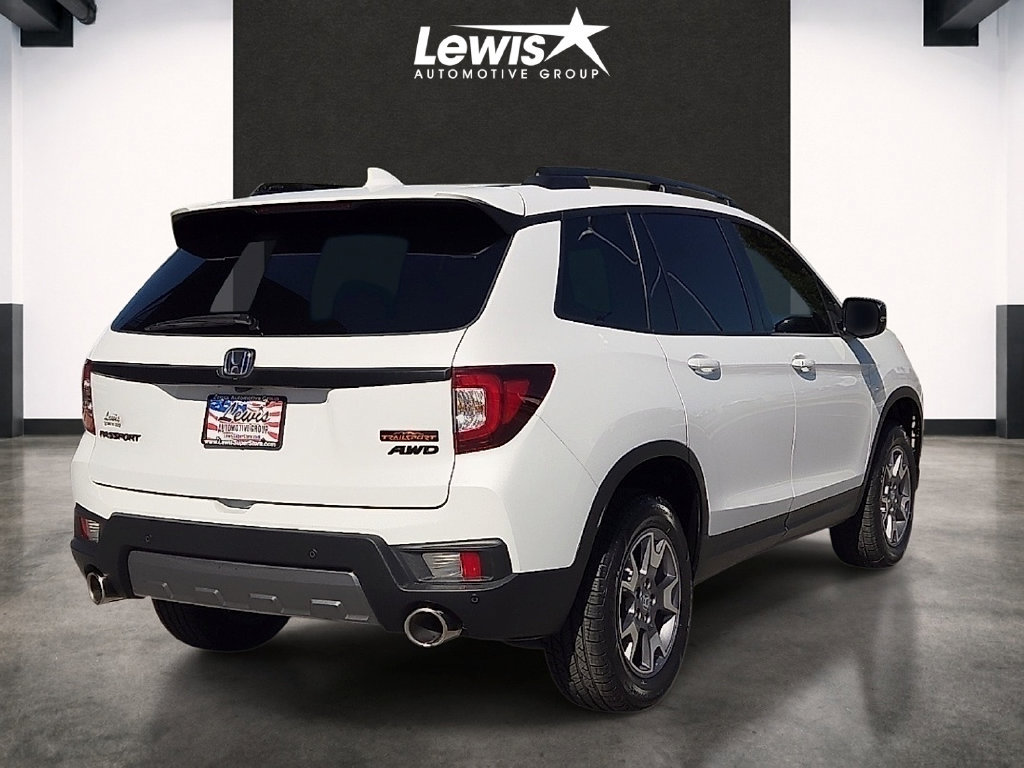 Used 2023 Honda Passport TrailSport image 4