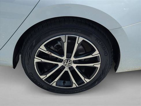 Used 2024 Volkswagen Jetta Sport FWD image 8