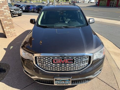 Used 2019 GMC Acadia Denali image 19