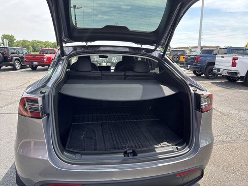Used 2025 Tesla Model Y Performance AWD/4WD image 26