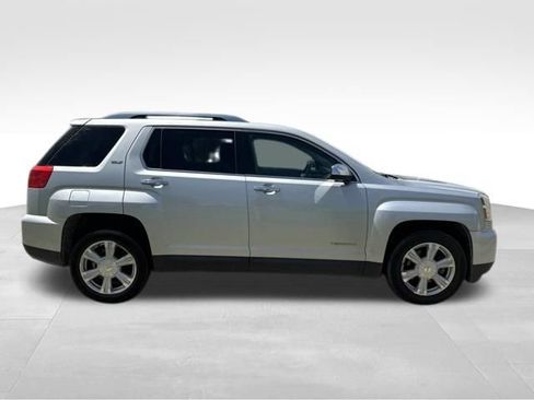 Used 2016 GMC Terrain SLT w/ Open Road Package FWD image 2