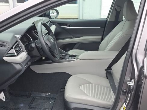 Used 2024 Toyota Camry SE w/ Blackout Package (TMS) image 26