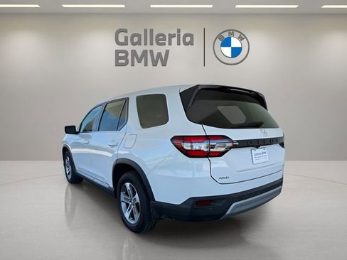 Used 2025 Honda Pilot EX-L image 12