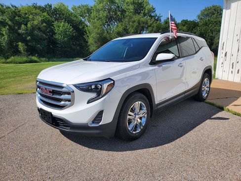 Used 2020 GMC Terrain SLE w/ Driver Convenience Package FWD image 1