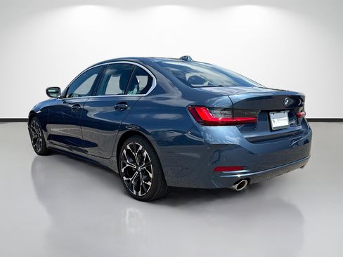 Used 2025 BMW 330i Sedan image 5