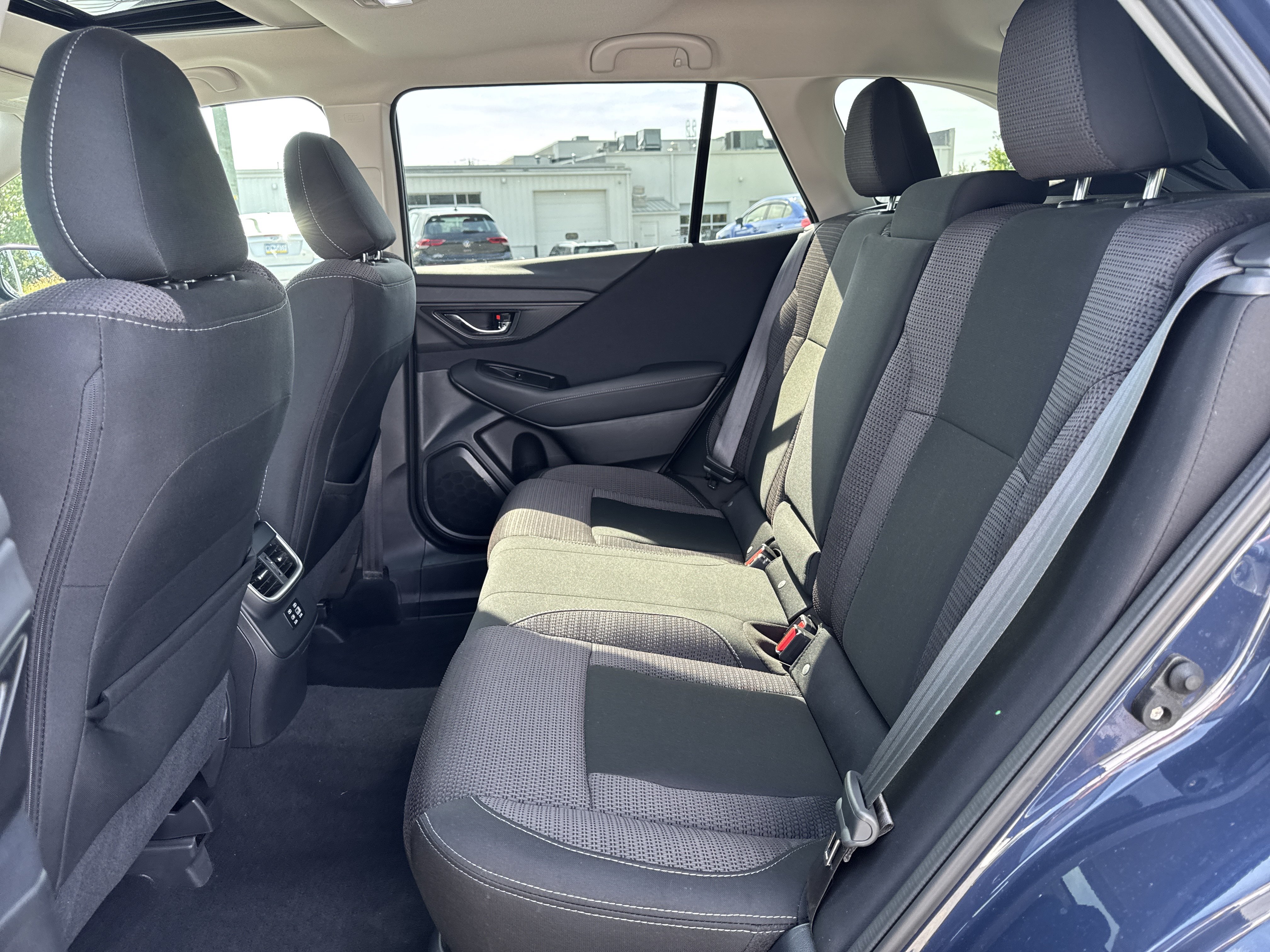 Certified 2024 Subaru Outback Premium AWD/4WD image 18