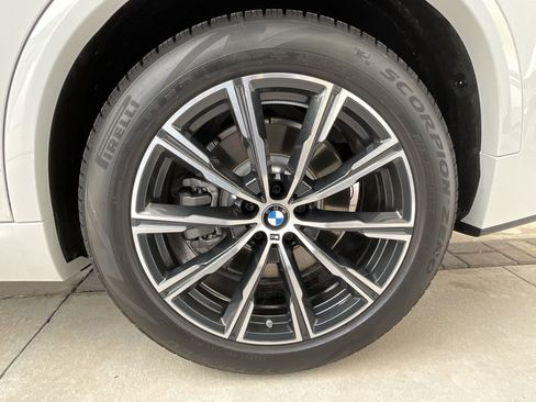 New 2026 BMW X5 xDrive50e w/ M Sport Package image 8