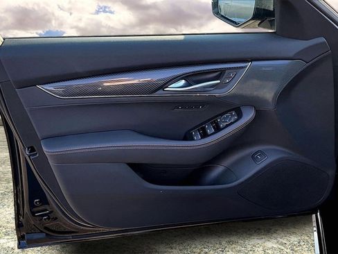 Used 2025 Cadillac CT5 V image 20