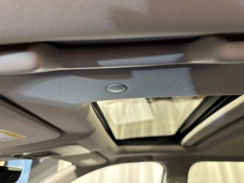 Used 2025 Honda CR-V EX-L image 21