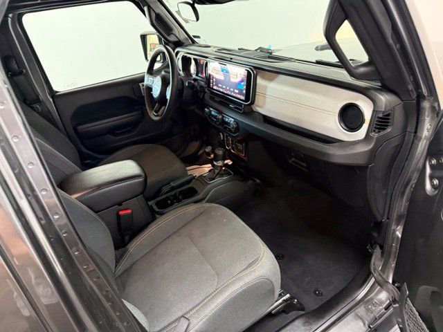 Certified 2024 Jeep Gladiator Sport AWD/4WD image 38