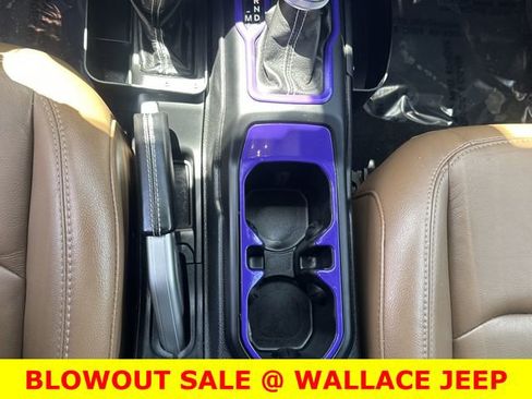 Used 2020 Jeep Wrangler Unlimited Sahara AWD/4WD image 18