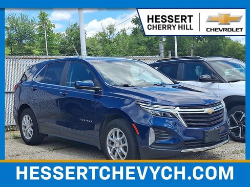 Certified 2022 Chevrolet Equinox LT FWD image 1