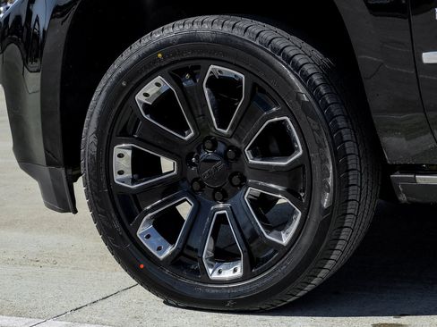 Used 2020 GMC Yukon Denali w/ Denali Ultimate Package image 60