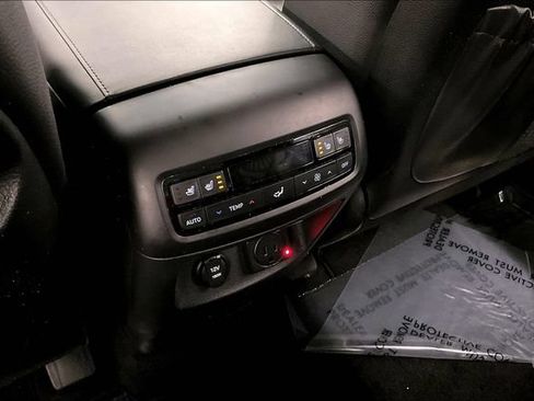 Used 2023 Hyundai Palisade Limited FWD image 33