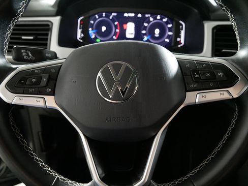 Certified 2023 Volkswagen Atlas SE w/ Panoramic Sunroof Package image 25