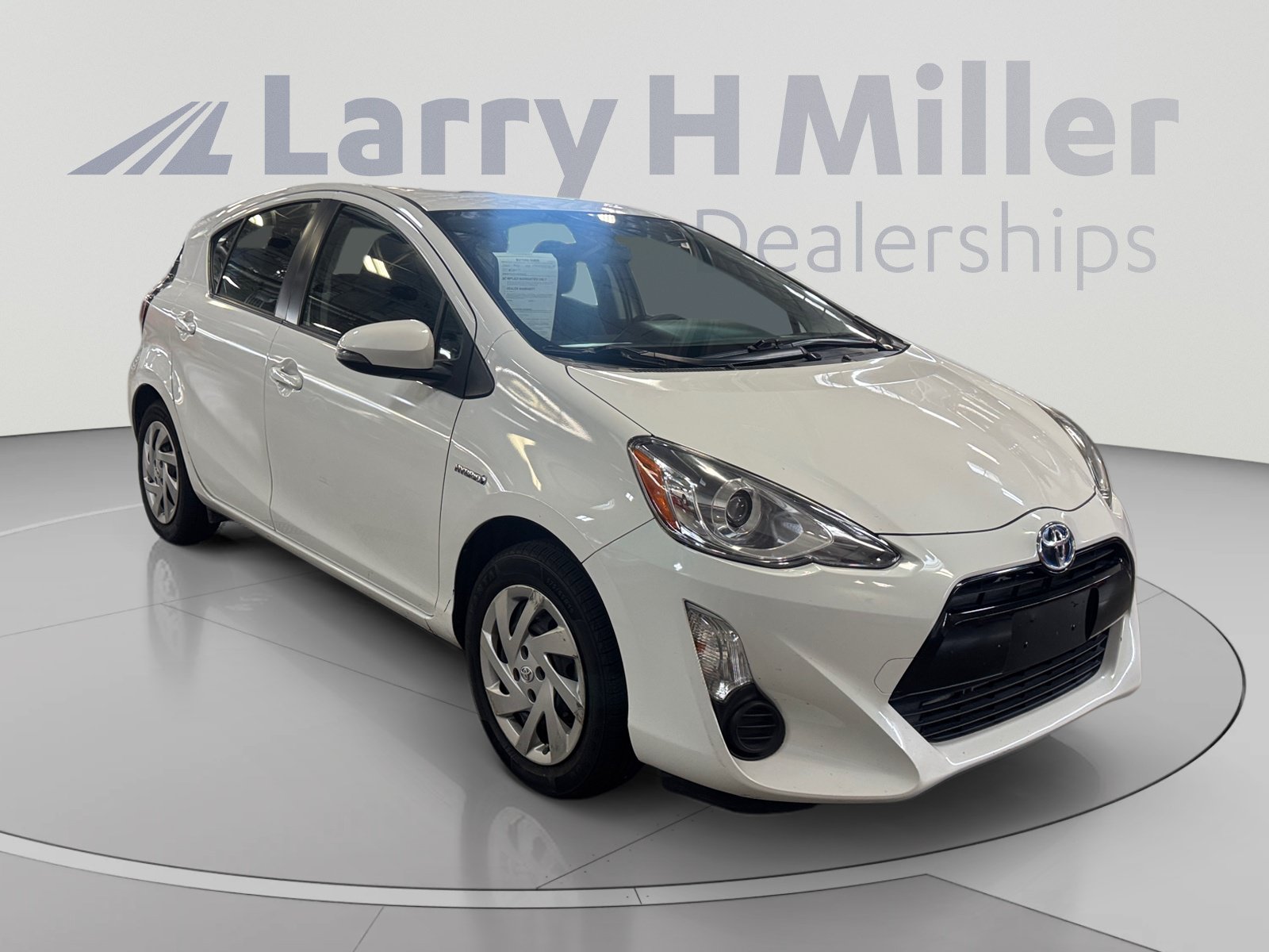 Used 2015 Toyota Prius C Three FWD image 7
