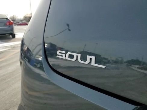 Used 2025 Kia Soul LX w/ LX Technology Package image 7