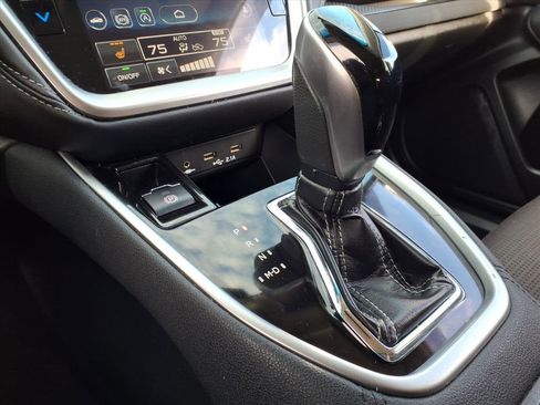 Used 2020 Subaru Outback Premium image 16