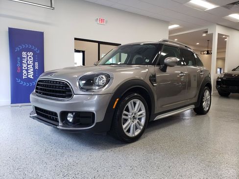 Used 2018 MINI Cooper Countryman FWD image 3