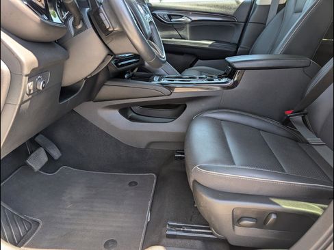 Used 2023 Buick Envision Essence image 11