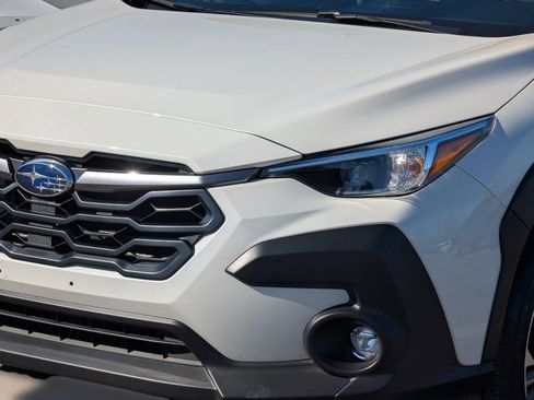 Used 2024 Subaru Crosstrek 2.0i Premium image 11