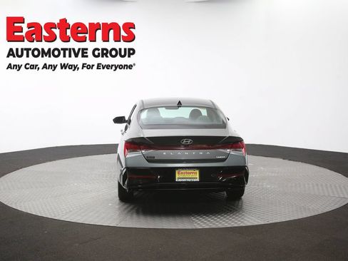 Used 2024 Hyundai Elantra Limited FWD image 38