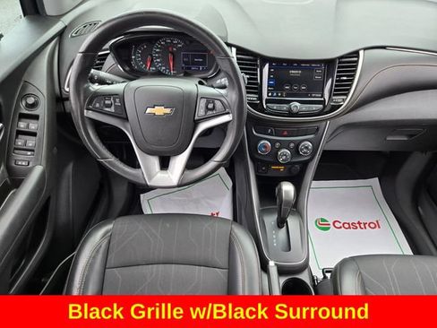 Used 2020 Chevrolet Trax LT w/ Redline Edition FWD image 14