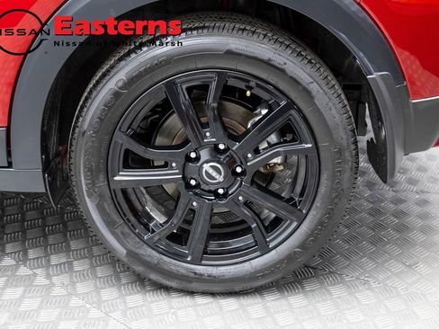 Used 2023 Nissan Kicks SR w/ SR Premium Package image 14