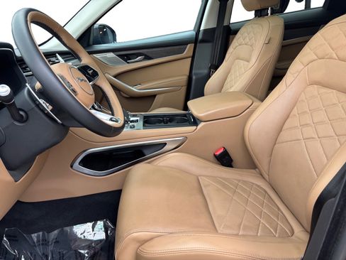 Used 2021 Jaguar F-PACE S image 9