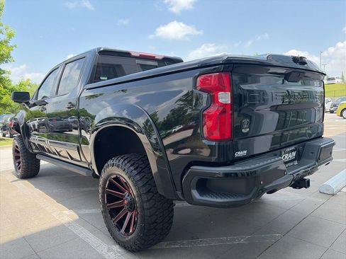 Used 2019 Chevrolet Silverado 1500 LTZ w/ LTZ Plus Package AWD/4WD image 5