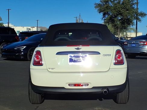 Used 2015 MINI Cooper Convertible image 5