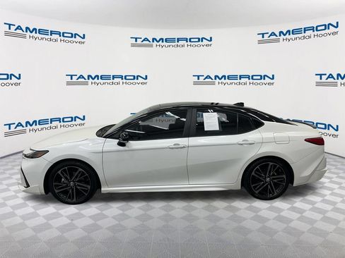 Used 2025 Toyota Camry XSE FWD image 2