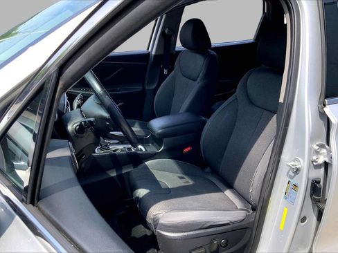 Used 2019 Hyundai Santa Fe SEL AWD/4WD image 9