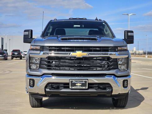 New 2026 Chevrolet Silverado 3500 LT image 6
