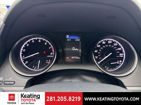 Used 2023 Toyota Camry SE image 16