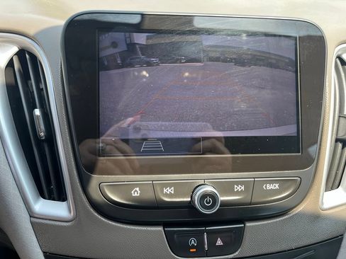 Used 2022 Chevrolet Malibu LS w/ LPO, Convenience Package 2 FWD image 14