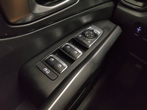 Used 2022 Kia Sorento S FWD image 27