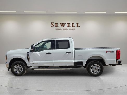 New 2025 Ford F250 XLT w/ 360-Degree Camera Package image 2