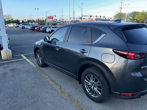 Used 2017 MAZDA CX-5 Touring w/ I-ACTIVSENSE Package FWD image 4