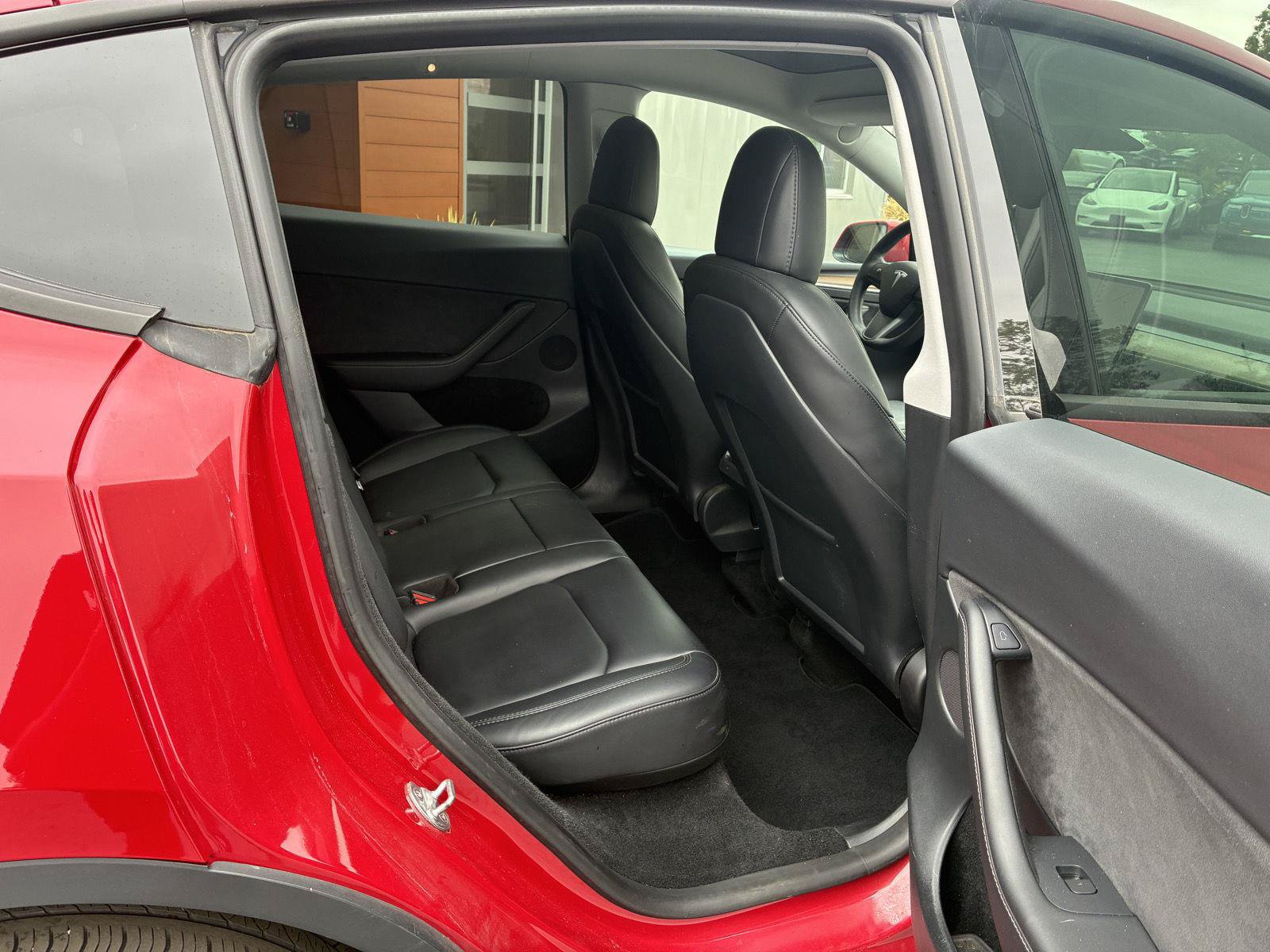 Used 2023 Tesla Model Y Long Range AWD/4WD image 15